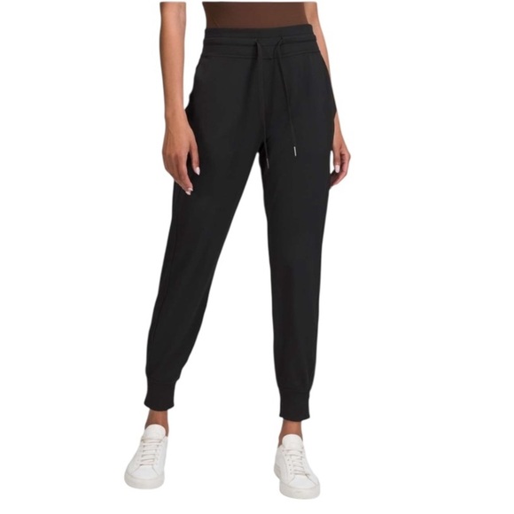 Lululemon Ready to Rulu High-Rise Jogger in Black - Picture 1 of 8
